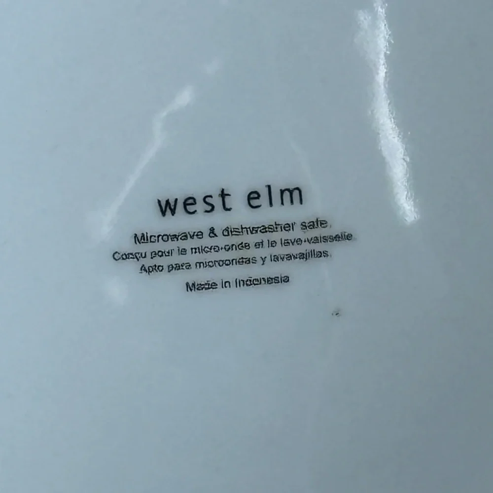 West Elm Penguin Plate 🐧